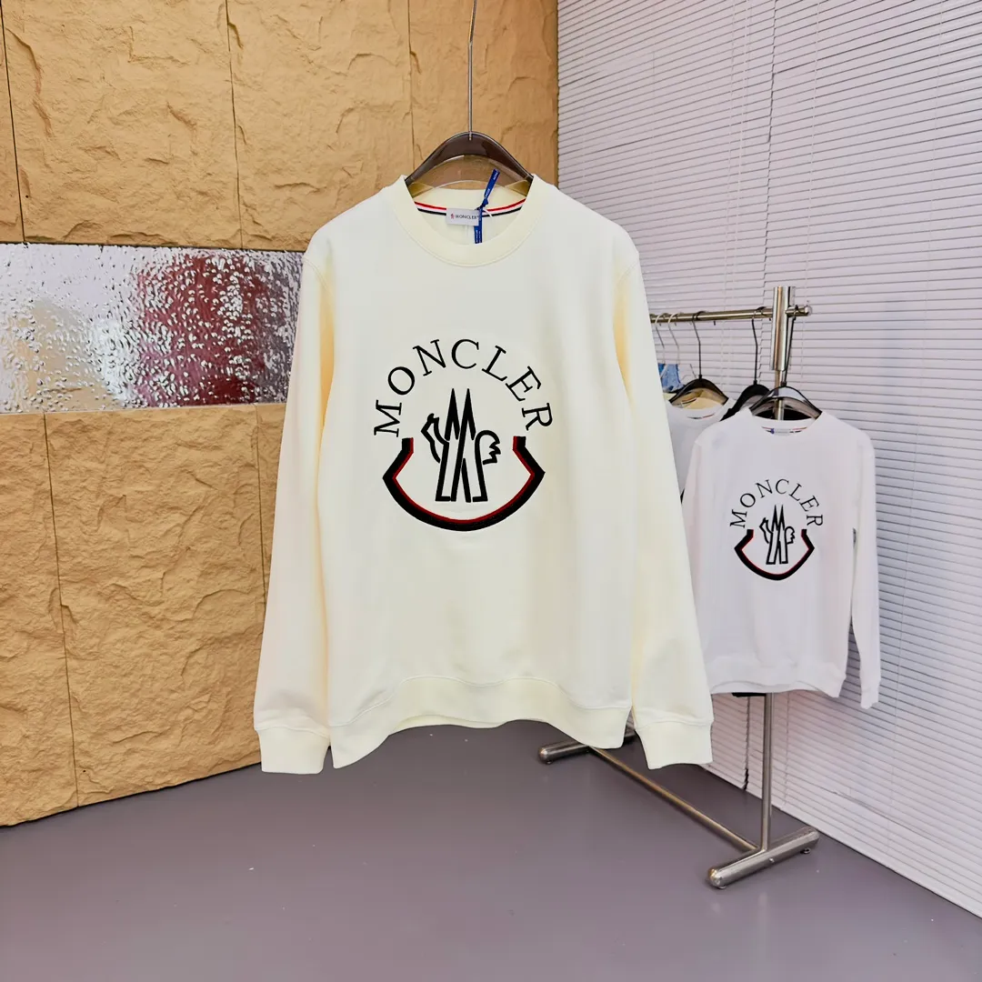 ： 🤳𝐌𝐎𝐍𝐂𝐋𝐄𝐑 ：☑️ 440 👕 ：☑️ 1*1 。🔜 。 ：☑️ 3D ，🇧🇫 1：1 。 ， ， ！🇲🇩 ！ Size：☑️S 〰️M 〰️L 〰️XL 〰️XXL